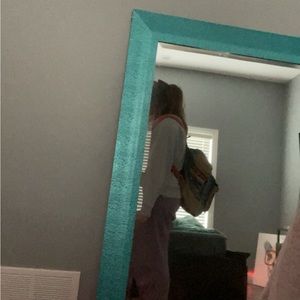 Meet your Posher, Tia